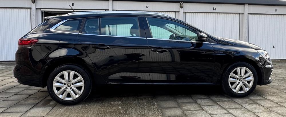 Verkocht !! Renault Megane SW 1.33 TCe Zen – reeds gekeurd voor verkoop – Manueel – 85 kW – 05/2021 – 57.784 km