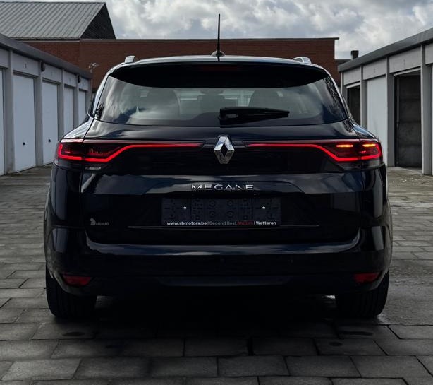 Verkocht !! Renault Megane SW 1.33 TCe Zen – reeds gekeurd voor verkoop – Manueel – 85 kW – 05/2021 – 57.784 km