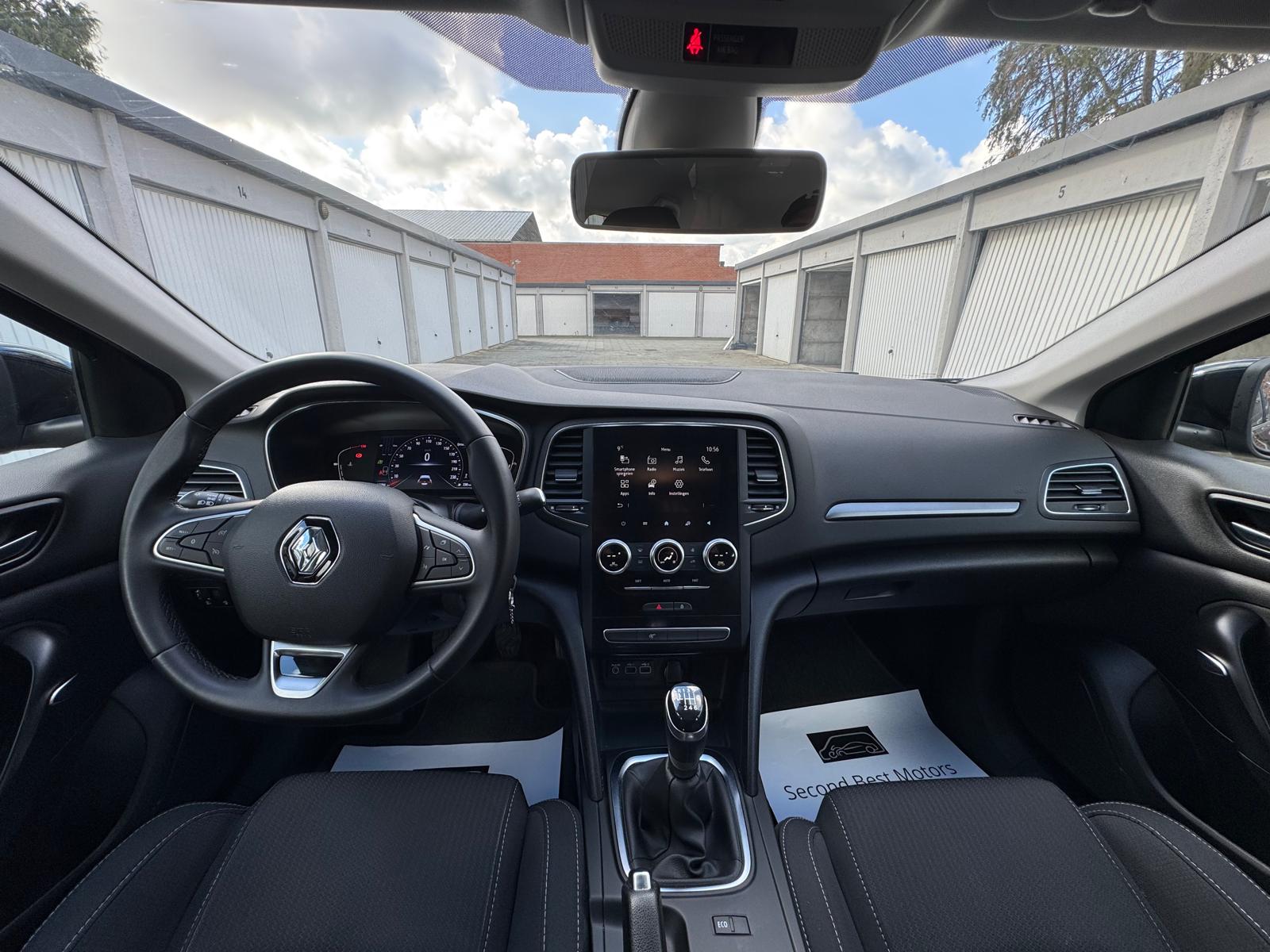 Verkocht !! Renault Megane SW 1.33 TCe Zen – reeds gekeurd voor verkoop – Manueel – 85 kW – 05/2021 – 57.784 km