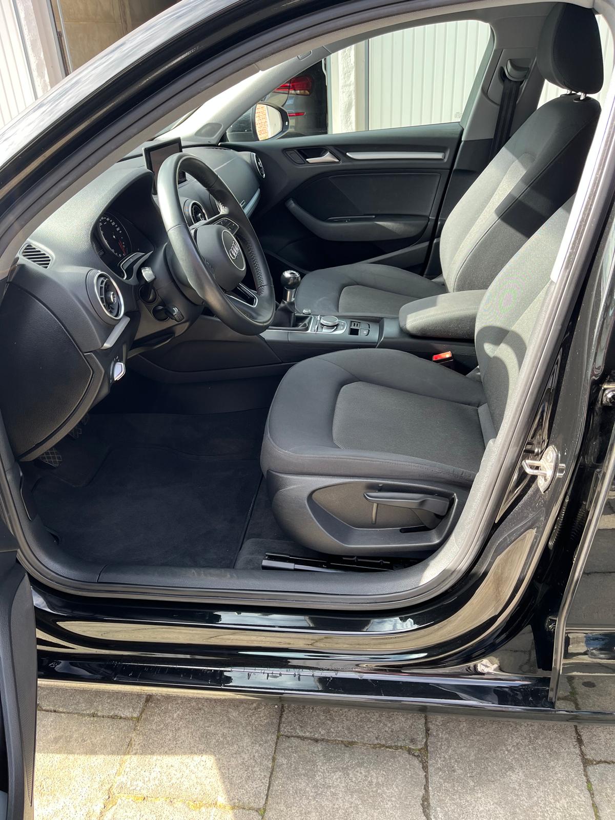 Vendu !! Audi A3 Berline 30 TFSI Essence – Année 2019 – État exceptionnel