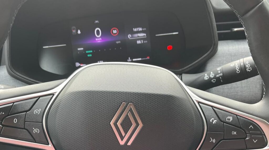Vendu !! Renault Clio 5 portes Evolution – État neuf (Voiture TVA)