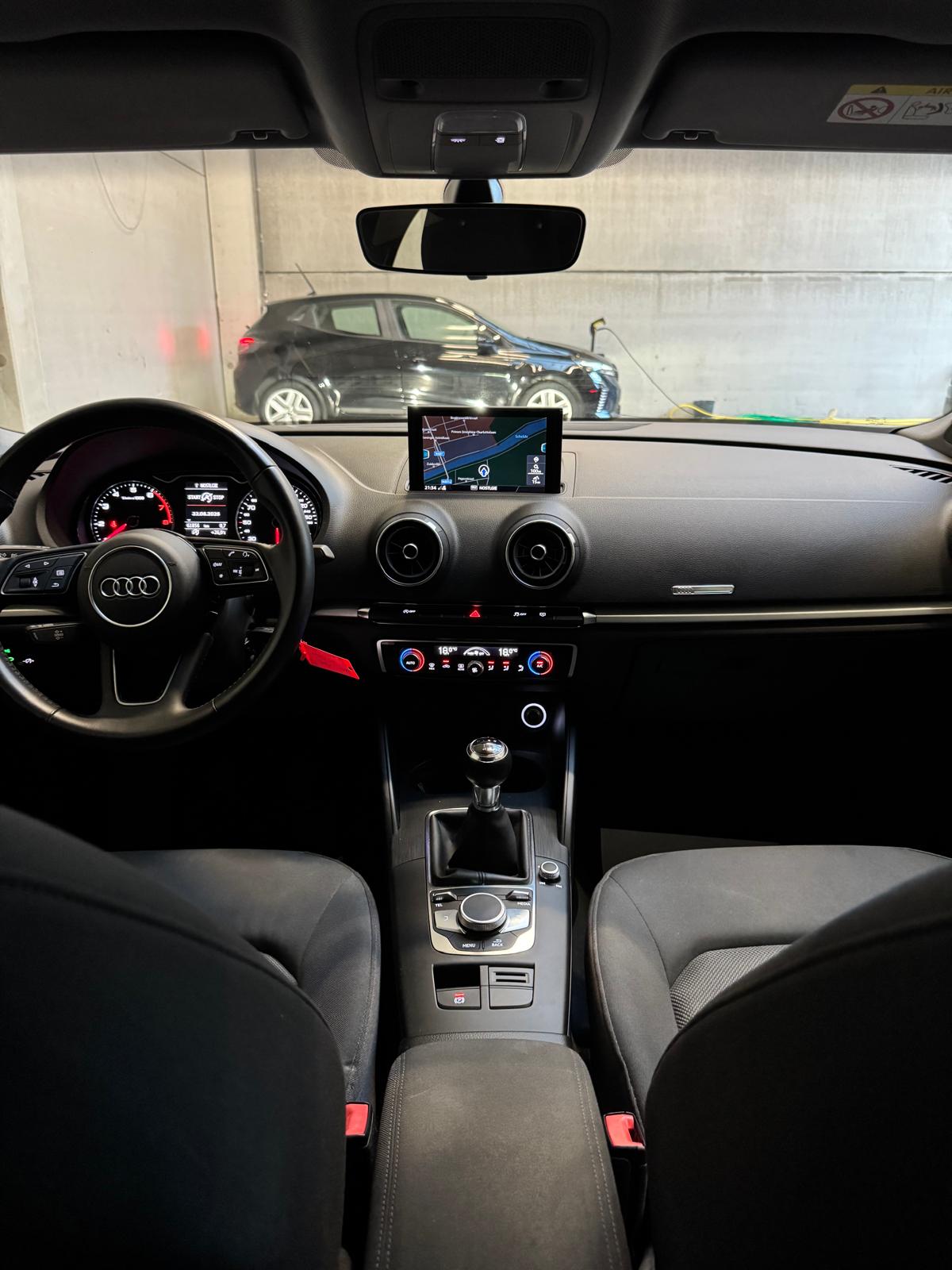 Verkocht !! Audi A3 Berline 30 TFSI Benzine – Bouwjaar 2019 – Topstaat