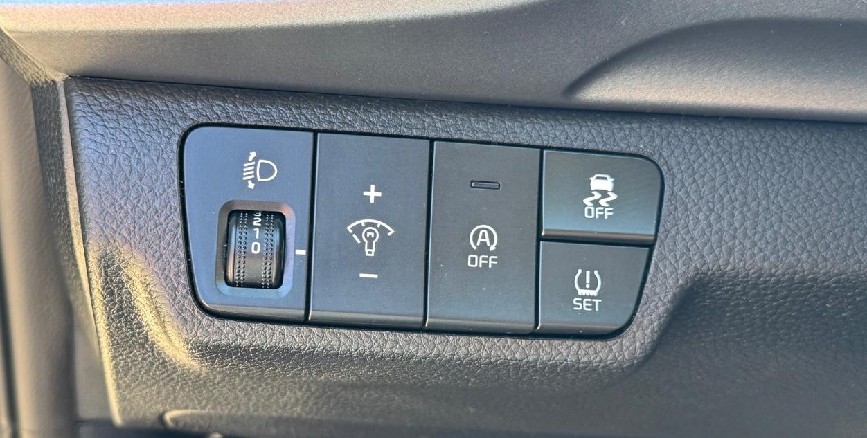 Verkocht !! Kia Stonic 1.0 Pure – 73.5 kW – 2022 – Slechts 20.699 km – heeft nog fabrieksgarantie tot 2029