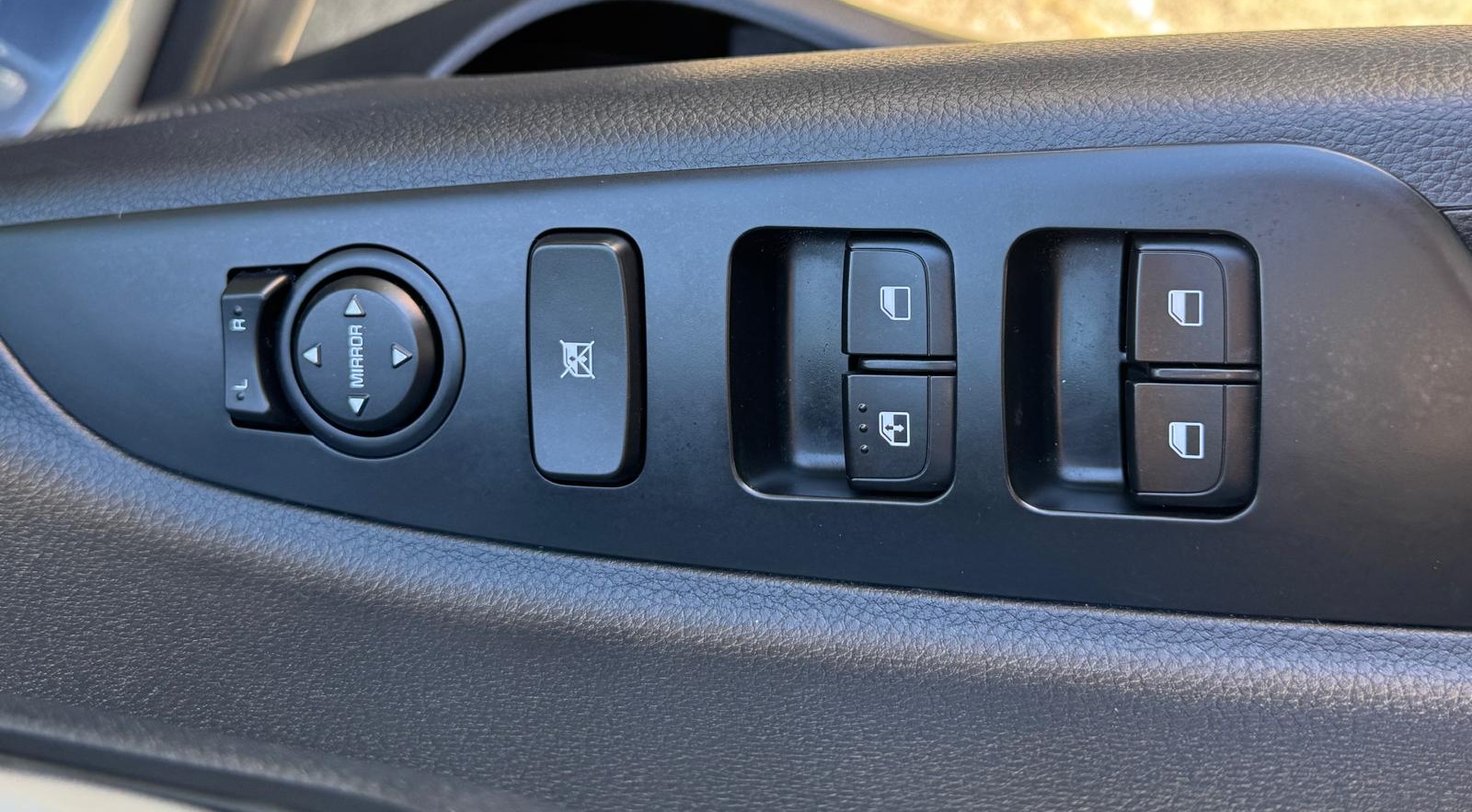 Verkocht !! Kia Stonic 1.0 Pure – 73.5 kW – 2022 – Slechts 20.699 km – heeft nog fabrieksgarantie tot 2029