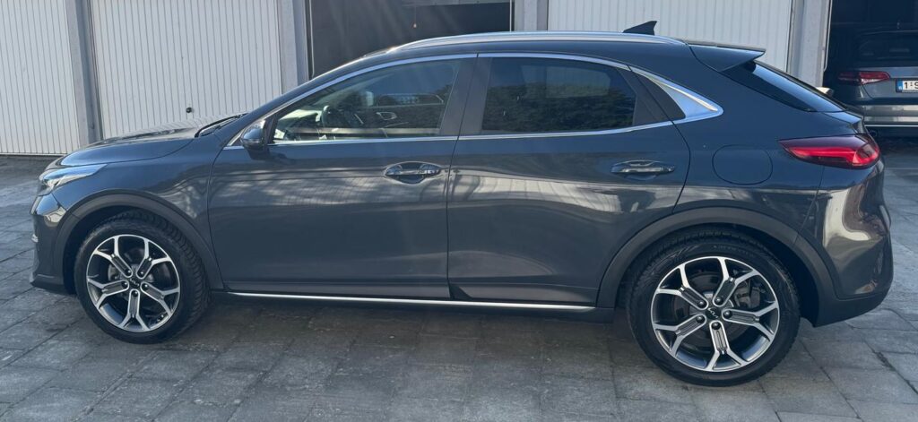 Verkocht !! Kia XCeed 1.0 T-GDI PULSE – Manueel – Eerste eigenaar – bouwjaar 2022 – (BTW-wagen)
