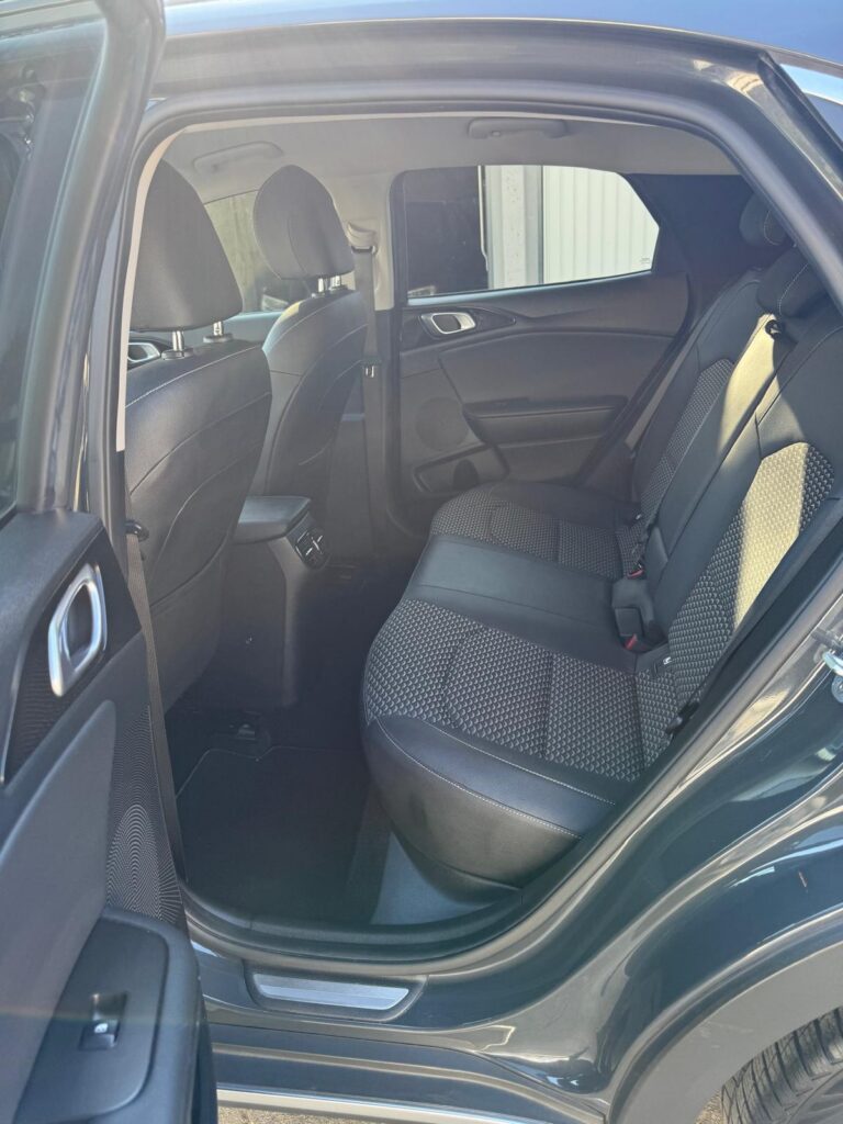 Verkocht !! Kia XCeed 1.0 T-GDI PULSE – Manueel – Eerste eigenaar – bouwjaar 2022 – (BTW-wagen)