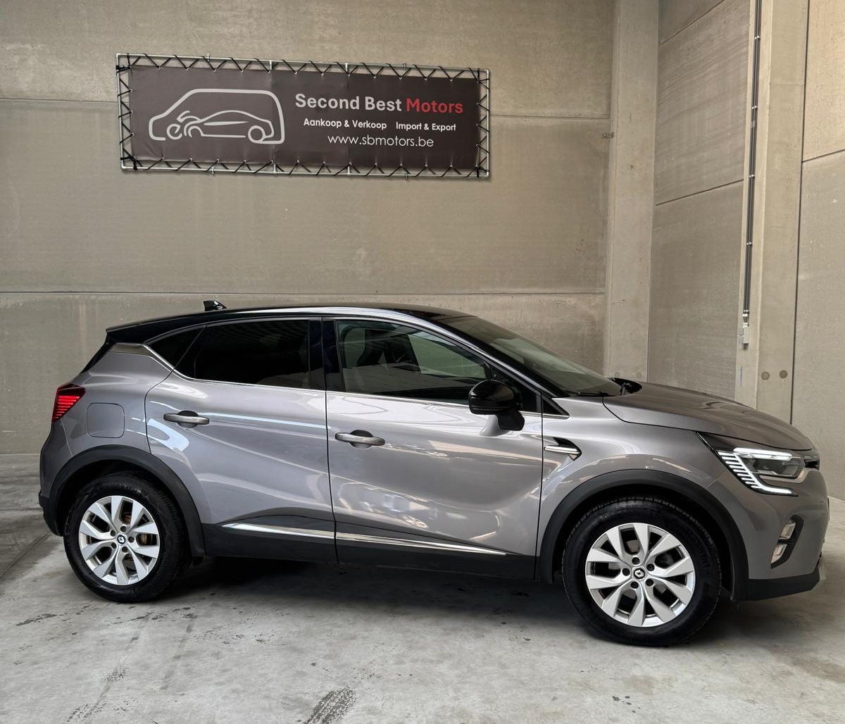 Verkocht !! Renault Captur 1.0 TCe 90 Intens – 2022 – Slechts 47.239 km – Eerste eigenaar – BTW-wagen