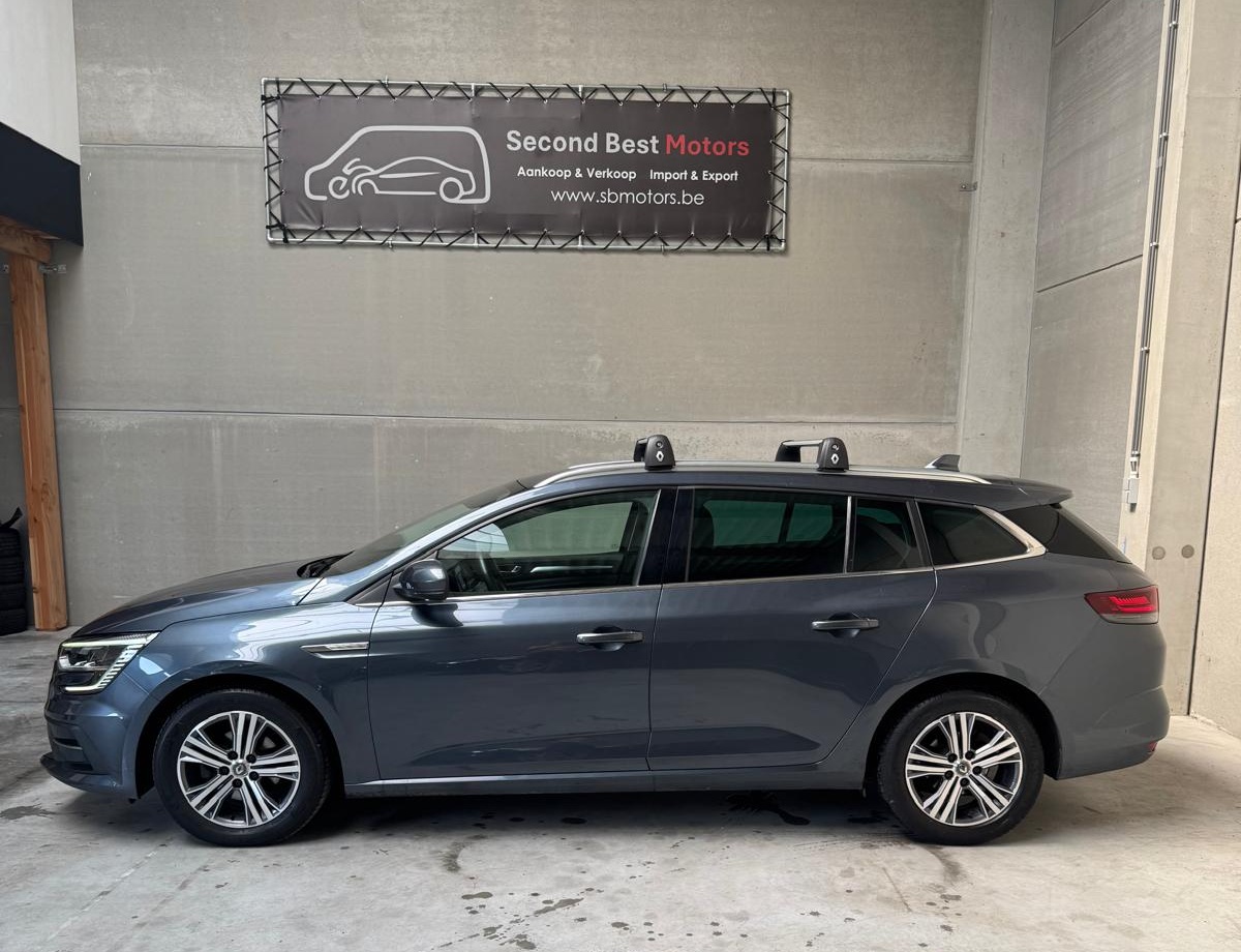 Verkocht !! Renault Mégane IV Grandtour Intens 1.3 TCe 103 kW 12/01/2022 62.089 km 1ste eigenr (BTW wagen)