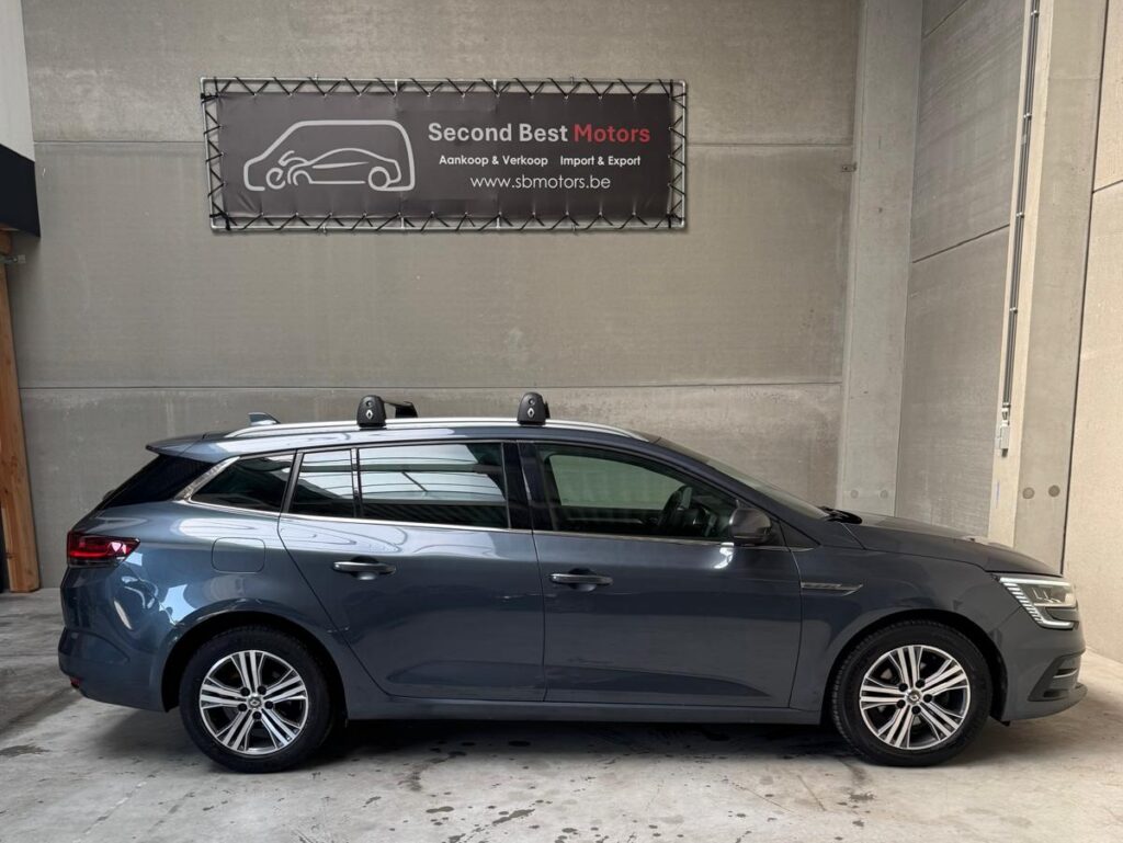 Verkocht !! Renault Mégane IV Grandtour Intens 1.3 TCe 103 kW 12/01/2022 62.089 km 1ste eigenr (BTW wagen)