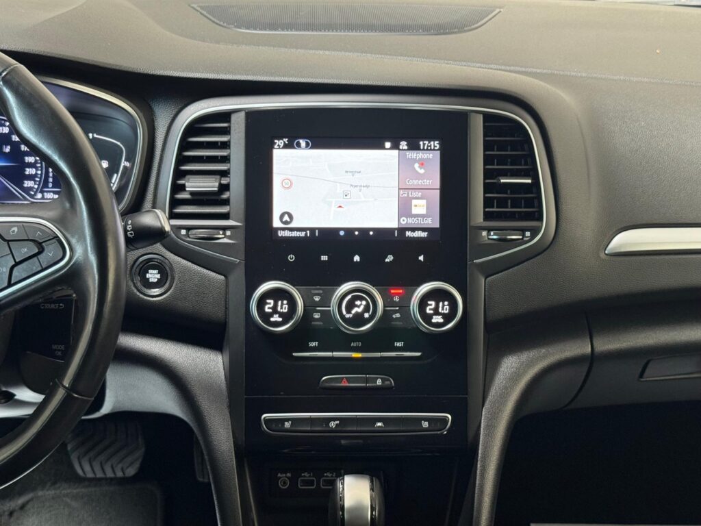 Verkocht !! Renault Mégane IV Grandtour Intens 1.3 TCe 103 kW 12/01/2022 62.089 km 1ste eigenr (BTW wagen)