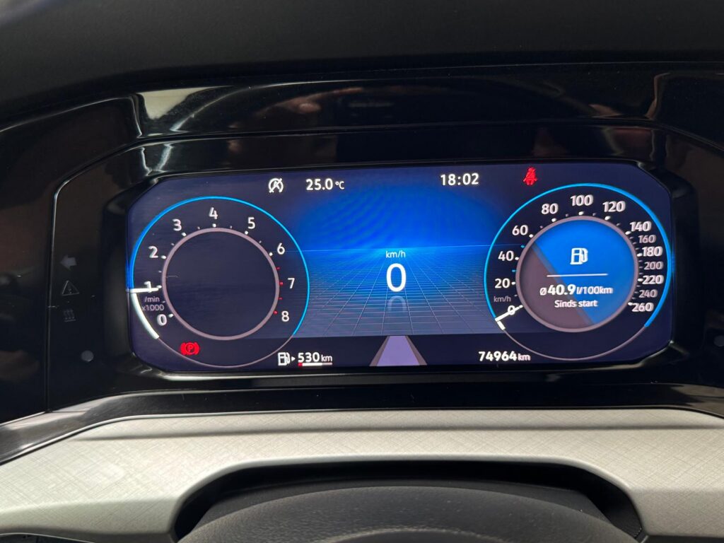 Vendu !! Volkswagen Golf VIII Variant Life 1.5 TSI ACT – 96 kW – 2022 – 74.754 km 1er propriétaire (véhicule TVA)
