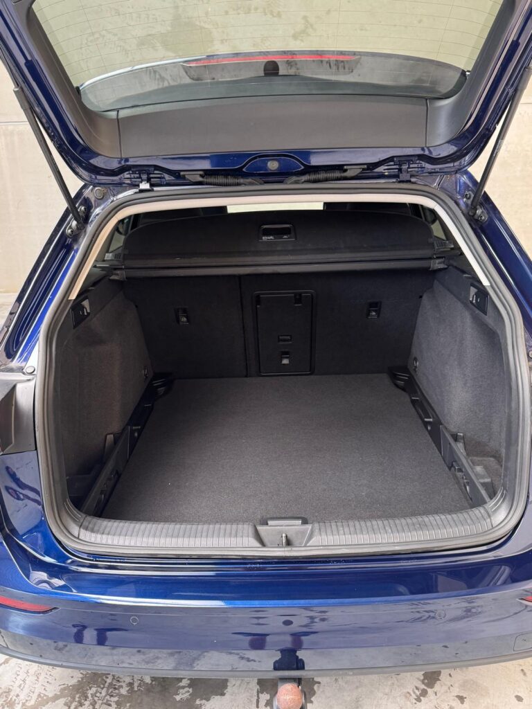 Vendu !! Volkswagen Golf VIII Variant Life 1.5 TSI ACT – 96 kW – 2022 – 74.754 km 1er propriétaire (véhicule TVA)