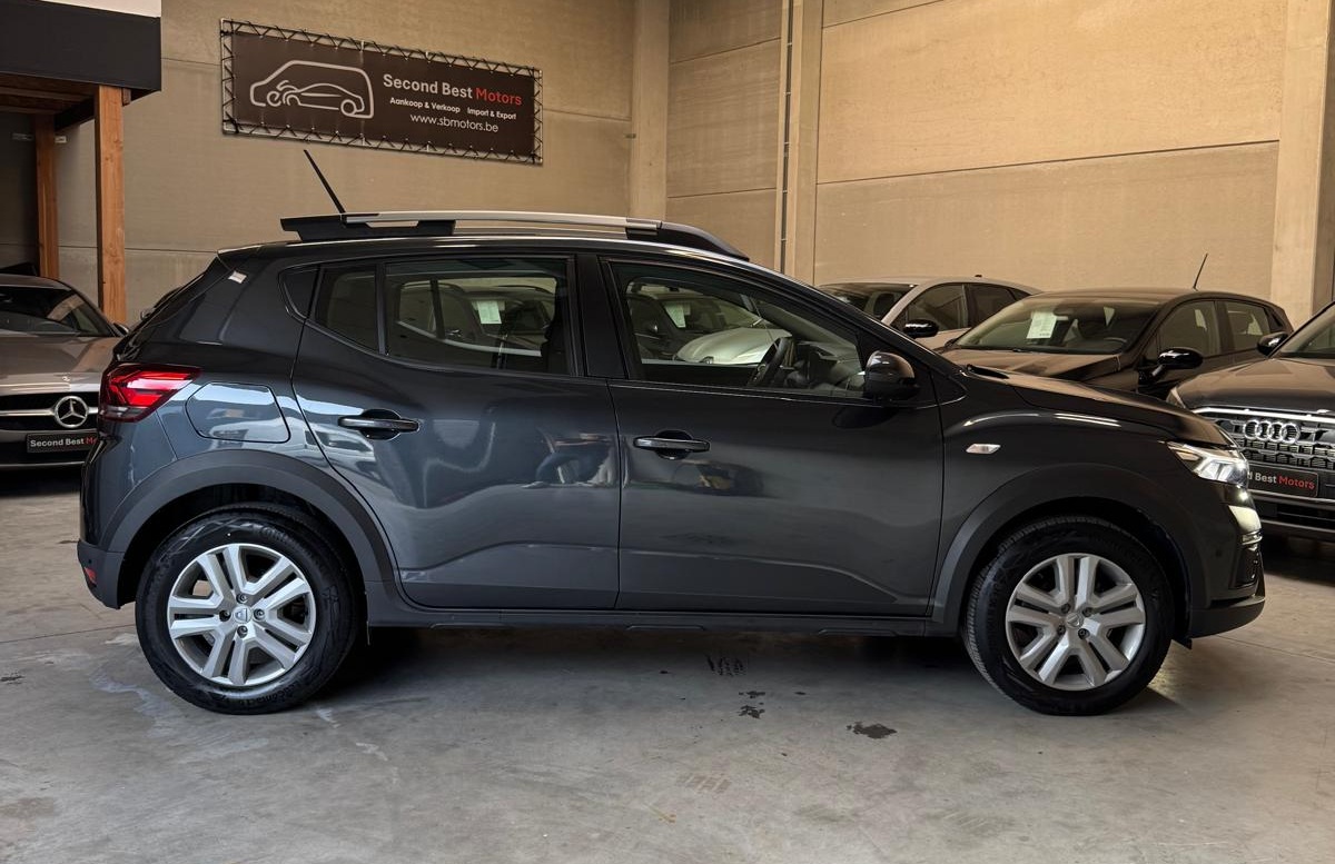Verkocht !! Dacia Sandero Stepway 1.0 TCe 90 Comfort + City Pack – 2022 – Slechts 25.110 km – Eerste eigenaar