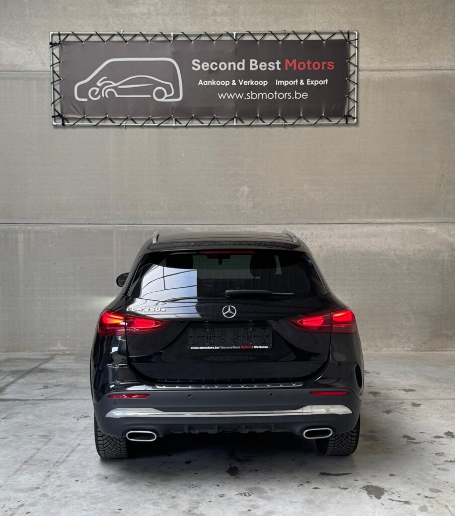 Verkocht !! Mercedes GLA 250e Business & AMG Line – Panoramadak – 16/11/2023 – Slechts 53.501 (1ste eigenr)