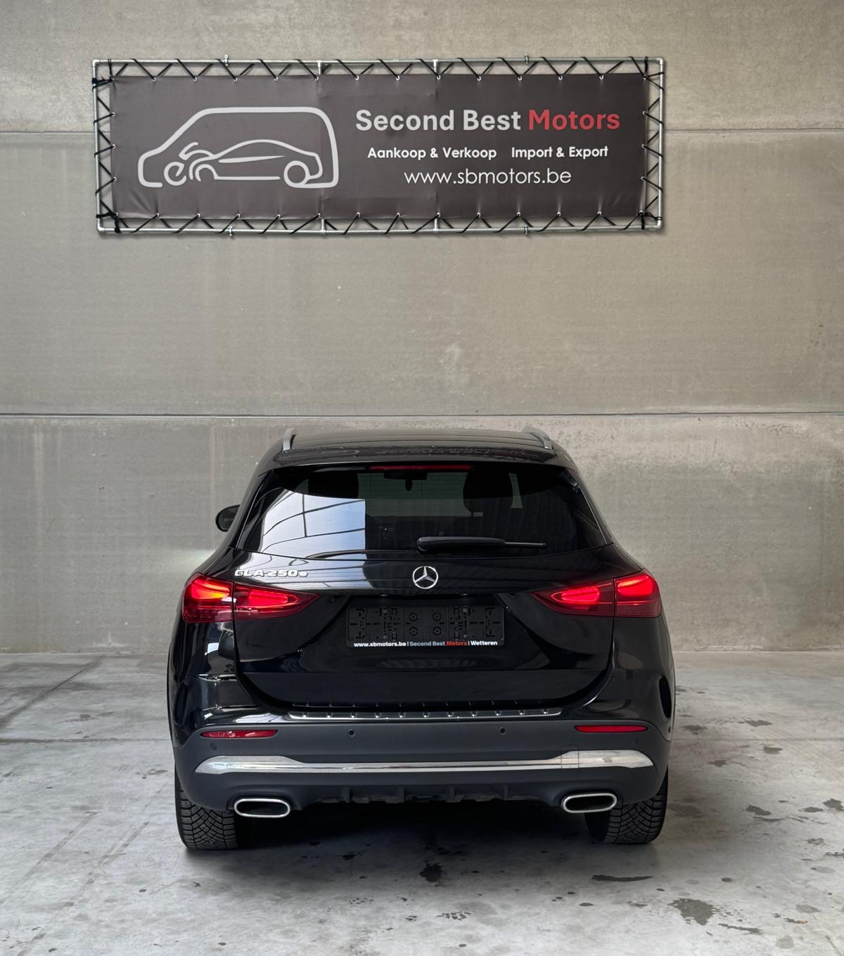 Verkocht !! Mercedes GLA 250e Business & AMG Line – Panoramadak – 16/11/2023 – Slechts 53.501 (1ste eigenr)