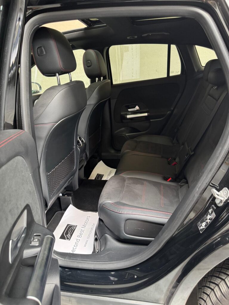 Verkocht !! Mercedes GLA 250e Business & AMG Line – Panoramadak – 16/11/2023 – Slechts 53.501 (1ste eigenr)