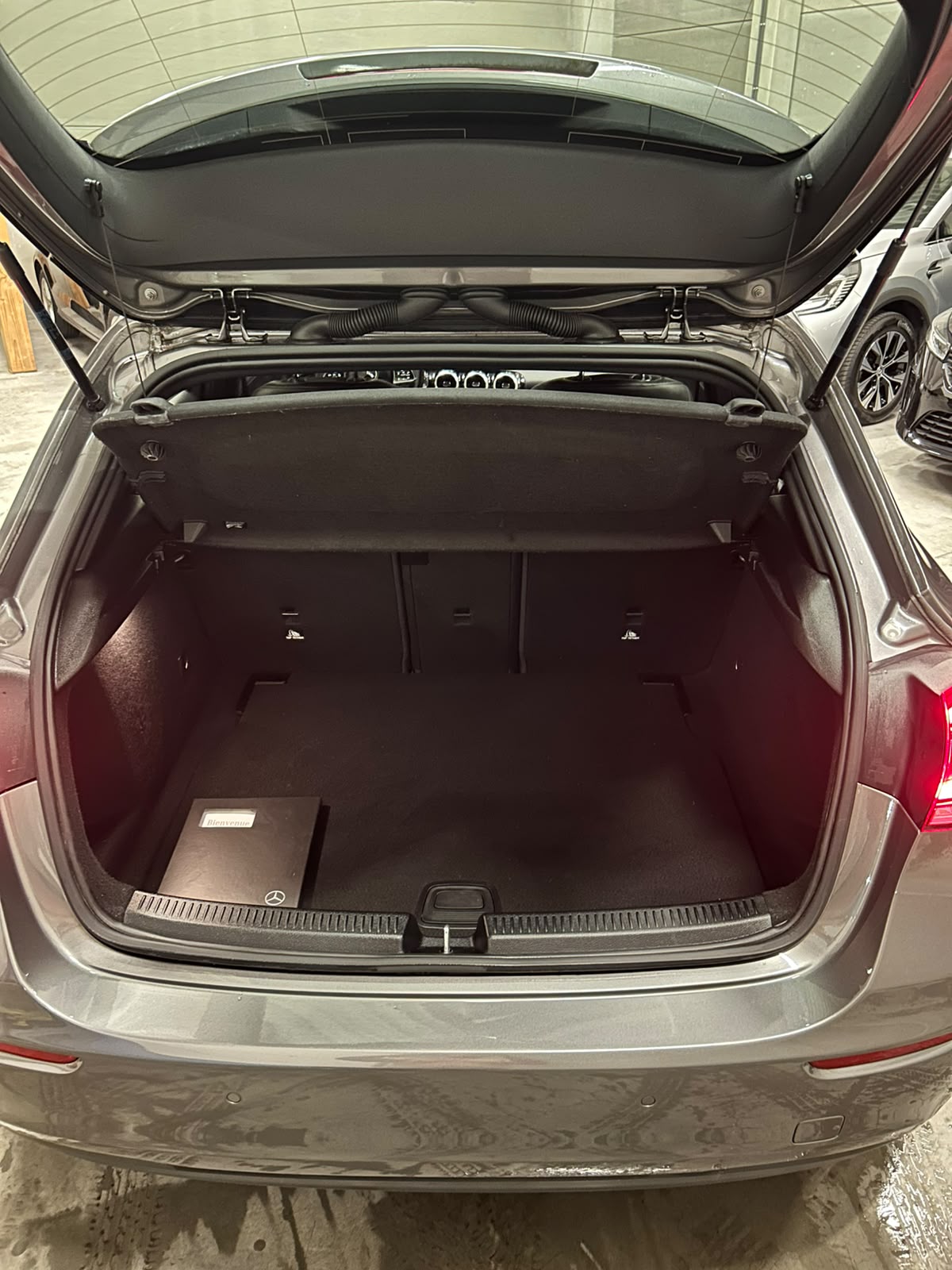Vendu !! Mercedes A‑Klasse 180 Business Edition – Automatique – 2022 – Seulement 47.736 km – Premier propriétaire – Voiture assujettie à la TVA