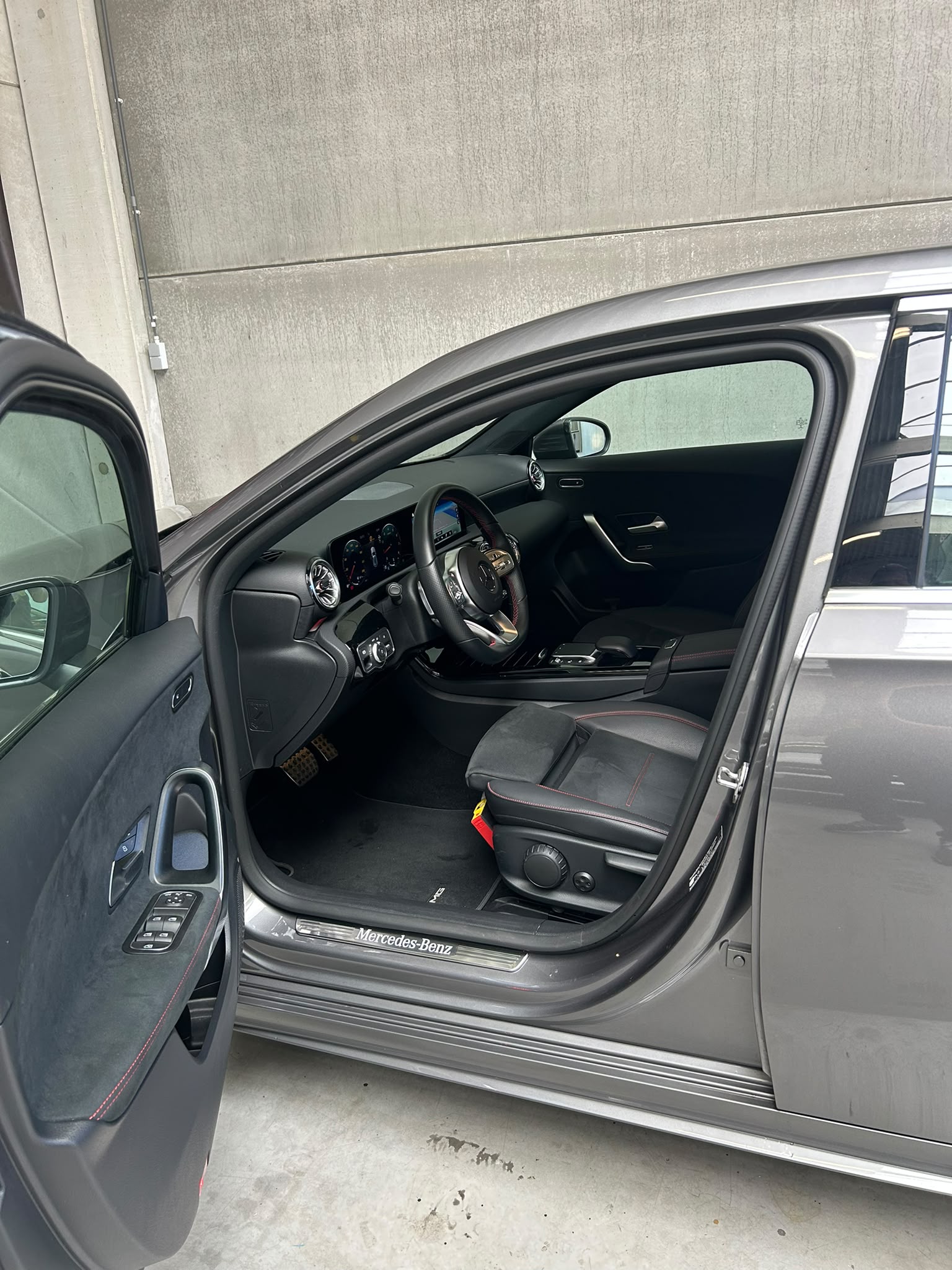 Mercedes-Benz A-Klasse 180 AMG Line – Automaat – 08/2022 – 44.131 km – Eerste eigenaar – BTW-aftrekbaar