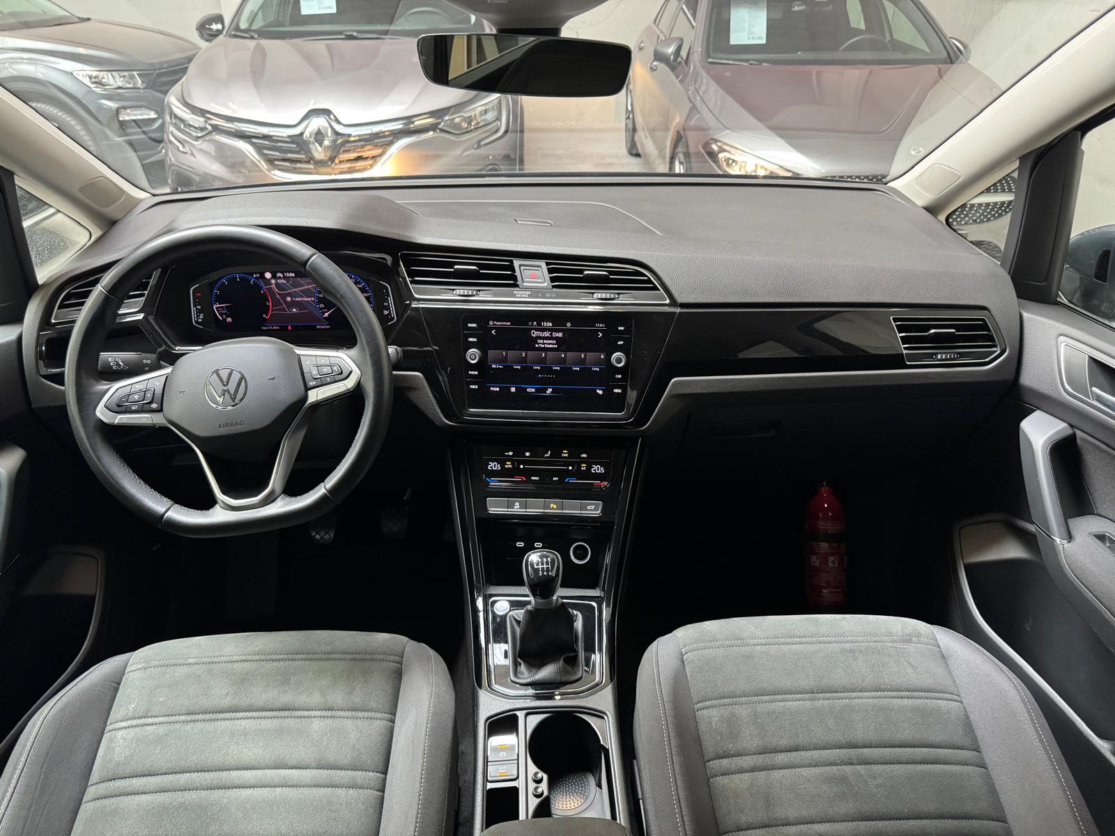 Volkswagen Touran 1.5 TSI Business – 150 pk – Manueel – 5 plaatsen – 19/09/2023 – 85.472 km – Eerste eigenaar – BTW-wagen