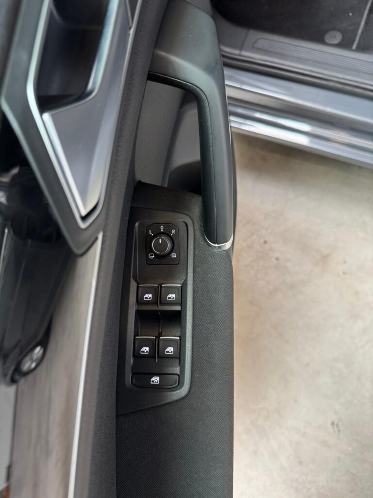 Volkswagen Touran 1.5 TSI Business – 150 pk – Manueel – 5 plaatsen – 19/09/2023 – 85.472 km – Eerste eigenaar – BTW-wagen