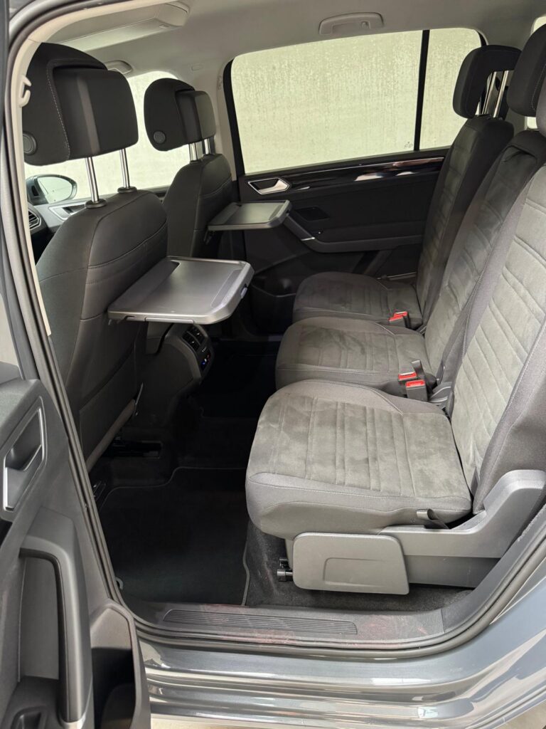 Volkswagen Touran 1.5 TSI Business – 150 pk – Manueel – 5 plaatsen – 19/09/2023 – 85.472 km – Eerste eigenaar – BTW-wagen